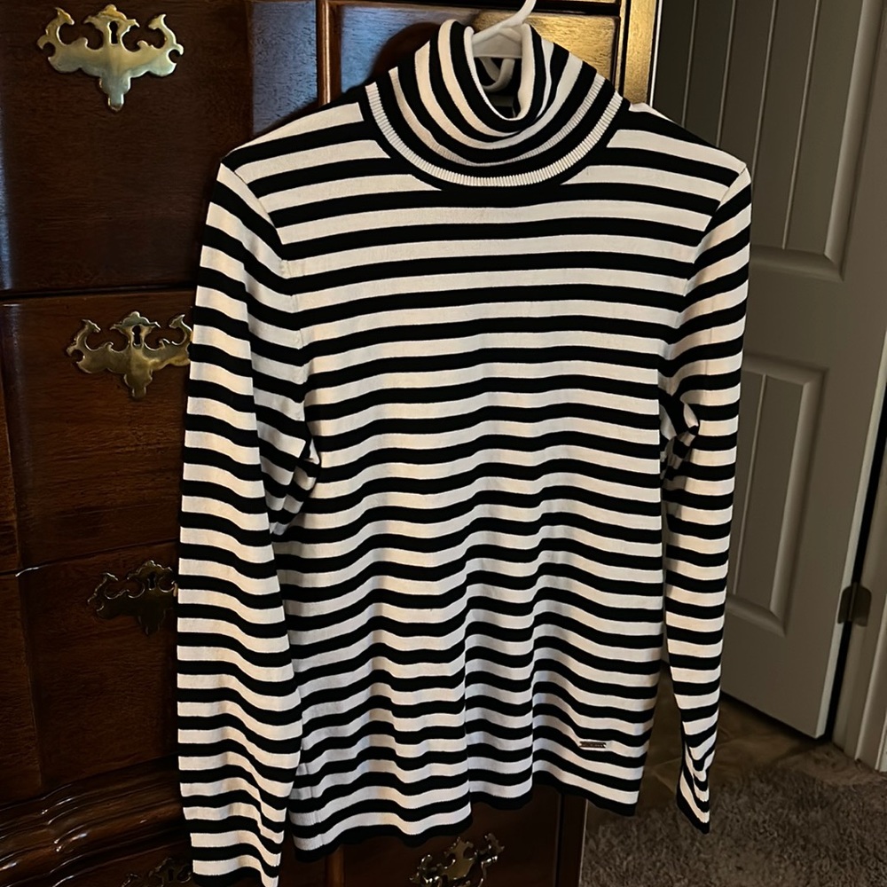 Tommy Hilfiger turtleneck sweater NWT